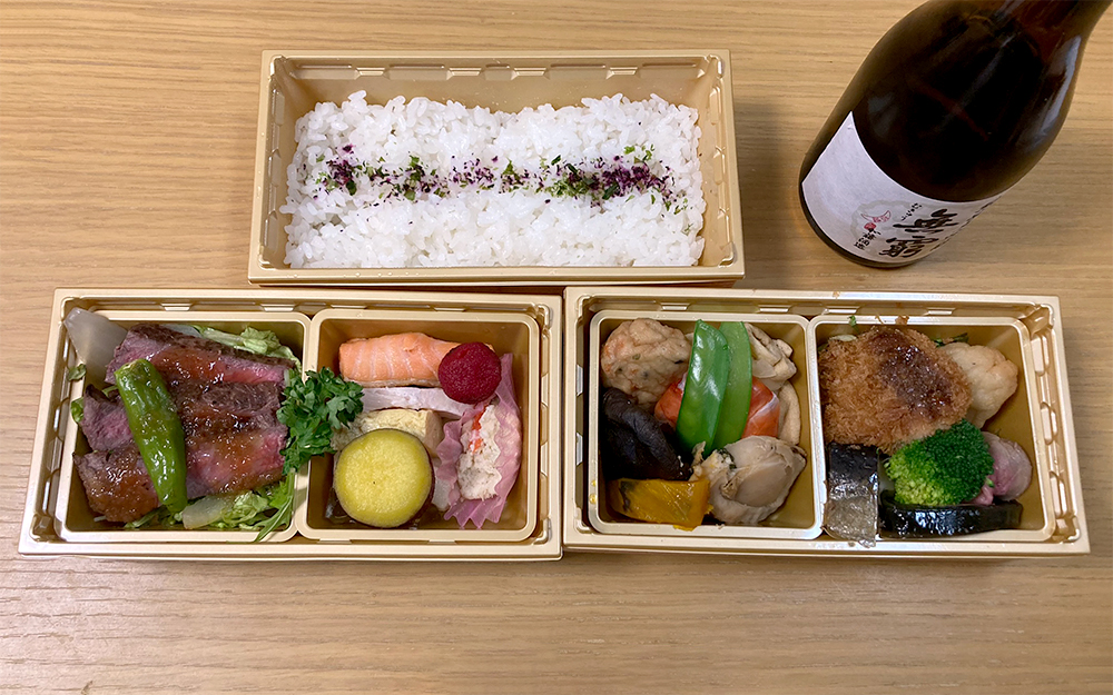 和らぎ亭しまやさんの繊細かつ豪華なお弁当